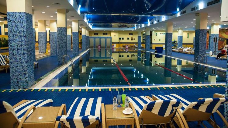 Radisson Hotel, Astana Pool