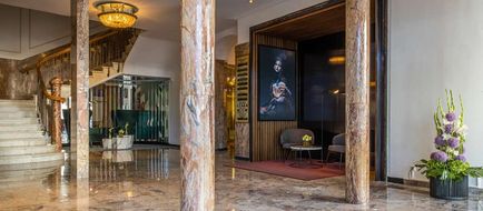 Radisson Blu Schwarzer Bock Hotel Lobby