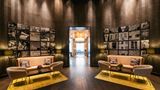 <b>Radisson Blu Style Hotel Vienna Lobby</b>. Images powered by <a href="https://iceportal.shijigroup.com/" title="IcePortal" target="_blank">IcePortal</a>.