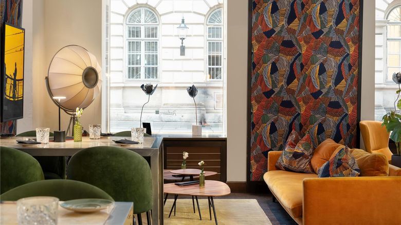 <b>Radisson Blu Style Hotel Vienna Restaurant</b>. Images powered by <a href="https://iceportal.shijigroup.com/" title="IcePortal" target="_blank">IcePortal</a>.