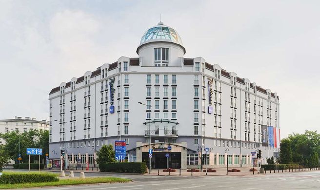 Radisson Blu Sobieski Hotel Exterior