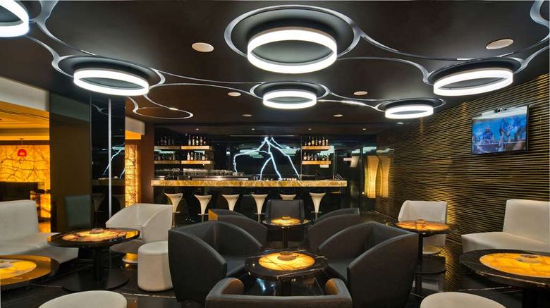 <b>Country Inn & Suites Bengaluru Hebbal Restaurant</b>. Images powered by <a href="https://iceportal.shijigroup.com/" title="IcePortal" target="_blank">IcePortal</a>.