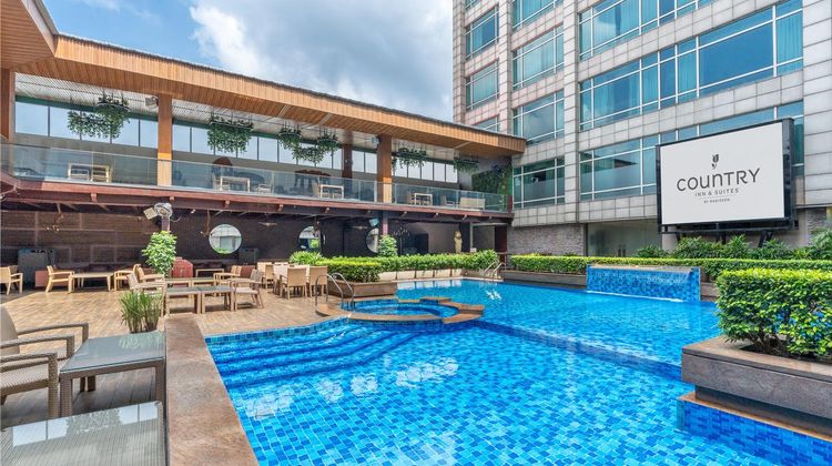 Country Inn & Suites Sahibabad Pool