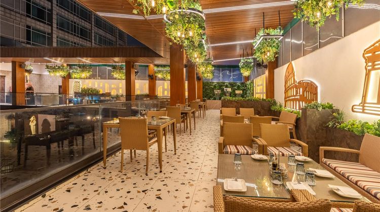 Country Inn & Suites Sahibabad Restaurant