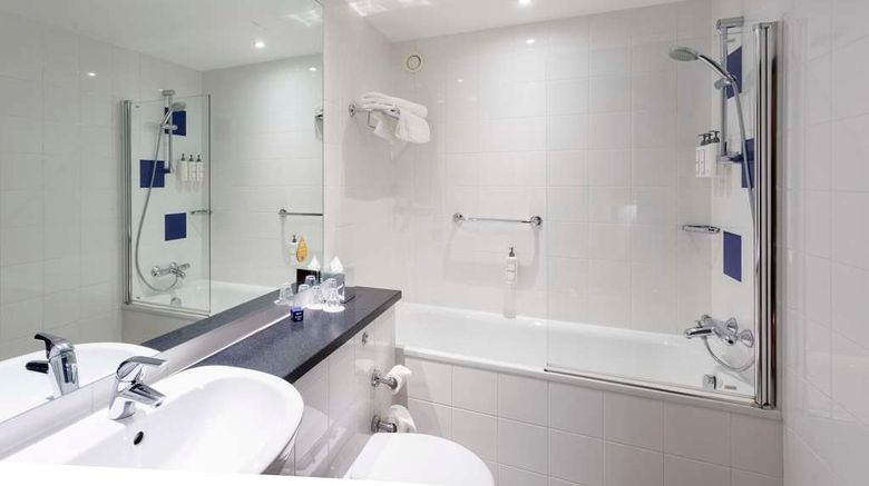 <b>Park Inn By Radisson Aberdeen Room</b>. Images powered by <a href="https://iceportal.shijigroup.com/" title="IcePortal" target="_blank">IcePortal</a>.