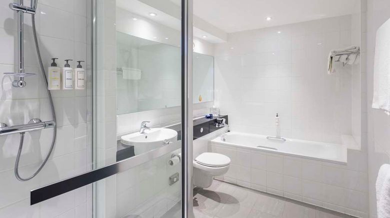 <b>Park Inn By Radisson Aberdeen Suite</b>. Images powered by <a href="https://iceportal.shijigroup.com/" title="IcePortal" target="_blank">IcePortal</a>.