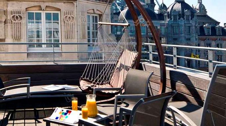 <b>Park Inn by Radisson Antwerp City Centre Suite</b>. Images powered by <a href="https://iceportal.shijigroup.com/" title="IcePortal" target="_blank">IcePortal</a>.