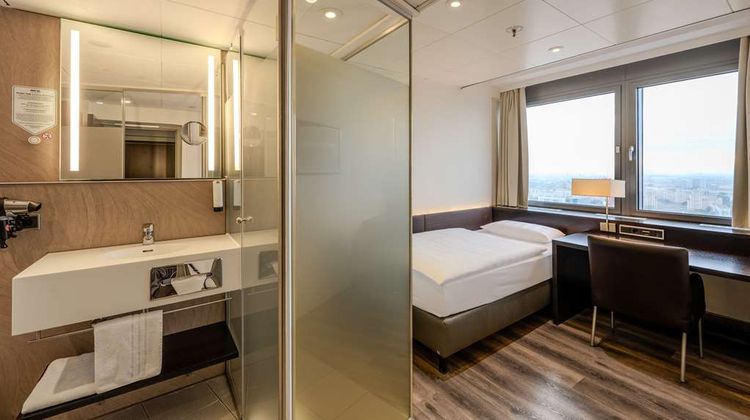 Park Inn by Radisson Alexanderplatz Room