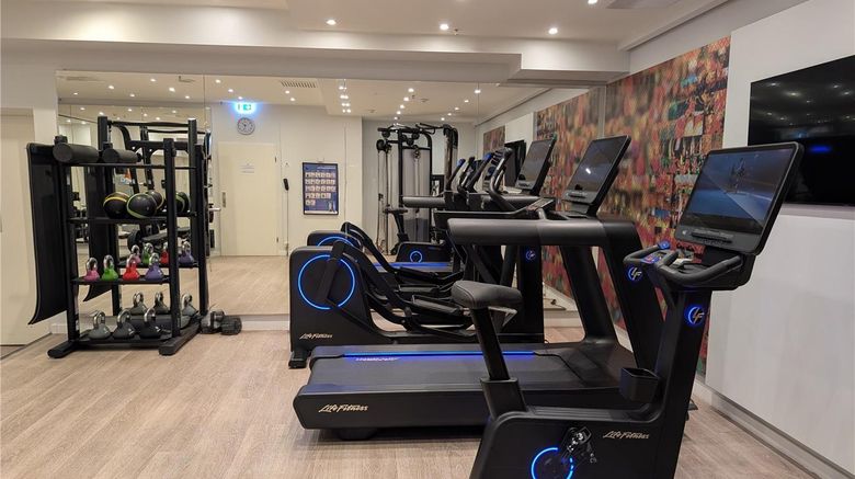 <b>Park Inn by Radisson Alexanderplatz Health</b>. Images powered by <a href="https://iceportal.shijigroup.com/" title="IcePortal" target="_blank">IcePortal</a>.