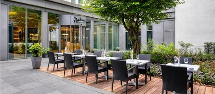 Radisson Hotel Brussels Centre Midi Exterior