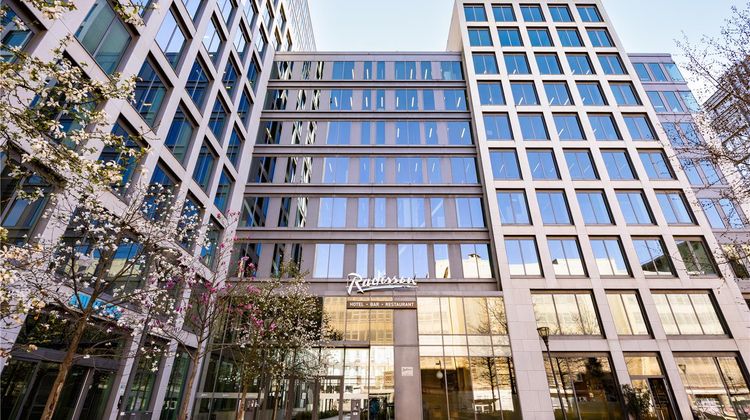 Radisson Hotel Brussels Centre Midi Exterior