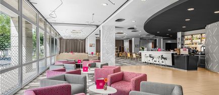 Park Inn by Radisson Budapest Lobby
