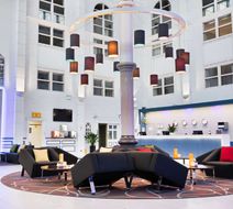 The Park Inn Cardiff City Centre Lobby