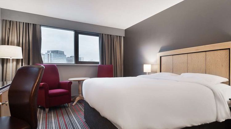 The Park Inn Cardiff City Centre Room