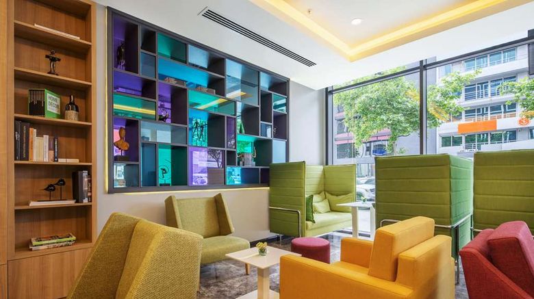 <b>Park Inn by Radisson Izmir Lobby</b>. Images powered by <a href="https://iceportal.shijigroup.com/" title="IcePortal" target="_blank">IcePortal</a>.