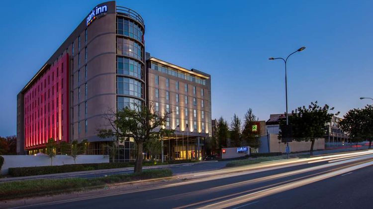Park Inn Sandton Exterior
