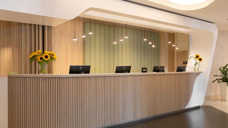 Park Inn by Radisson Krakow Lobby