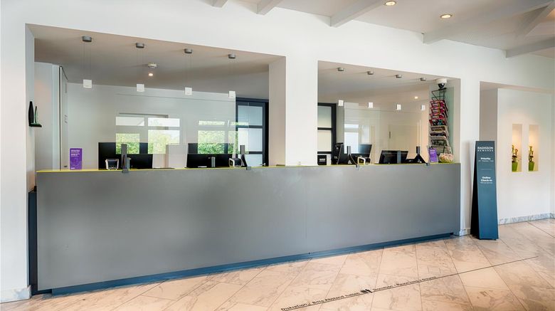 <b>Park Inn by Radisson Lubeck Lobby</b>. Images powered by <a href="https://iceportal.shijigroup.com/" title="IcePortal" target="_blank">IcePortal</a>.