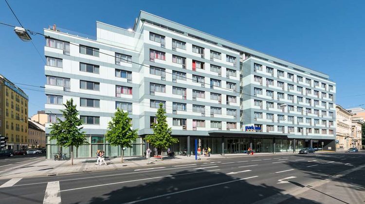 Park Inn by Radisson Linz Exterior