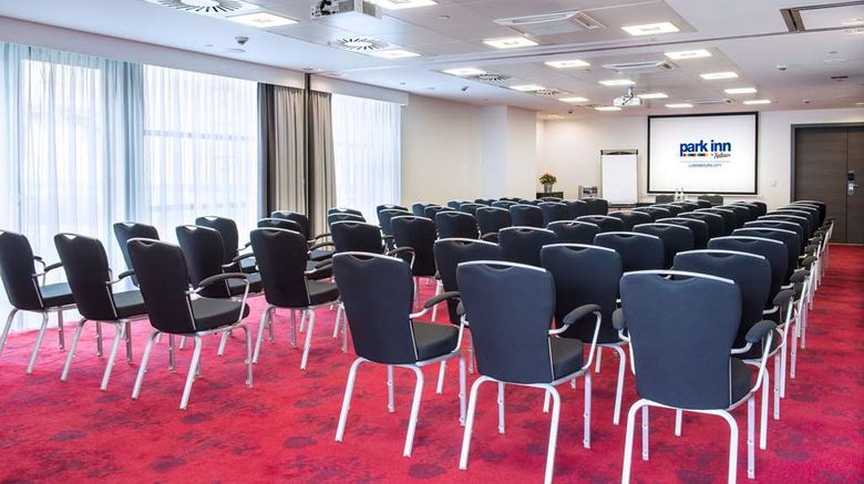 <b>Park Inn by Radisson Luxembourg City Meeting</b>. Images powered by <a href="https://iceportal.shijigroup.com/" title="IcePortal" target="_blank">IcePortal</a>.