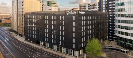 Radisson Hotel Manchester City Centre Exterior