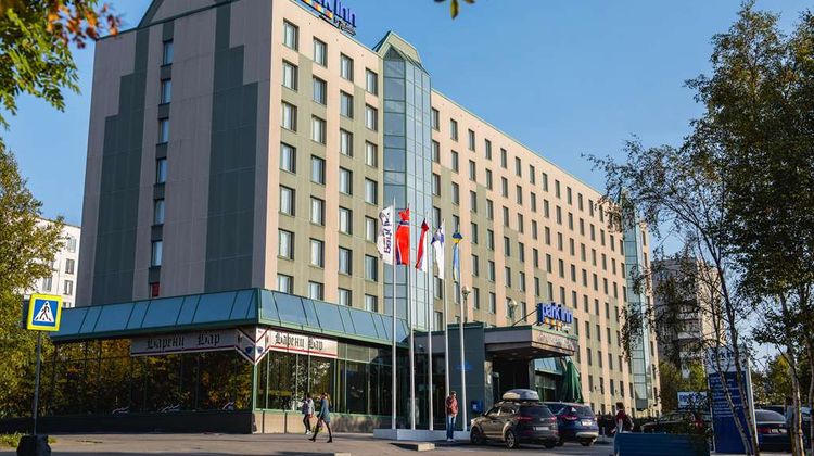 Cosmos Murmansk Hotel Exterior