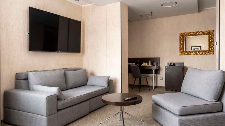 <b>Park Inn by Radisson Sadu Suite</b>. Images powered by <a href="https://iceportal.shijigroup.com/" title="IcePortal" target="_blank">IcePortal</a>.