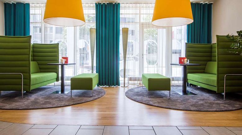 <b>Park Inn by Radisson Nuremberg Lobby</b>. Images powered by <a href="https://iceportal.shijigroup.com/" title="IcePortal" target="_blank">IcePortal</a>.