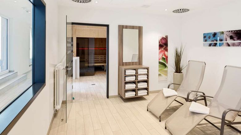 <b>Park Inn by Radisson Neumarkt Spa</b>. Images powered by <a href="https://iceportal.shijigroup.com/" title="IcePortal" target="_blank">IcePortal</a>.