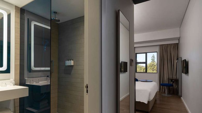 <b>Park Inn by Radisson Polokwane Room</b>. Images powered by <a href="https://iceportal.shijigroup.com/" title="IcePortal" target="_blank">IcePortal</a>.