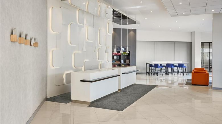 <b>Park Inn by Radisson Clark Lobby</b>. Images powered by <a href="https://iceportal.shijigroup.com/" title="IcePortal" target="_blank">IcePortal</a>.