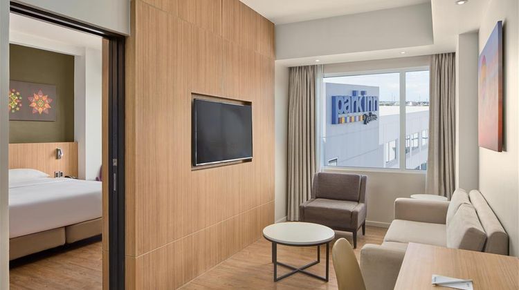 Park Inn by Radisson Clark Room