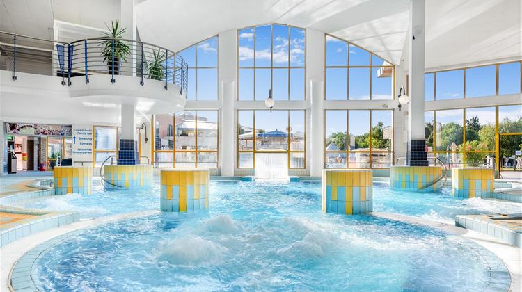 Park Inn by Radisson Sarvar Pool