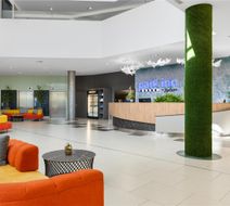 Park Inn by Radisson Sarvar Lobby