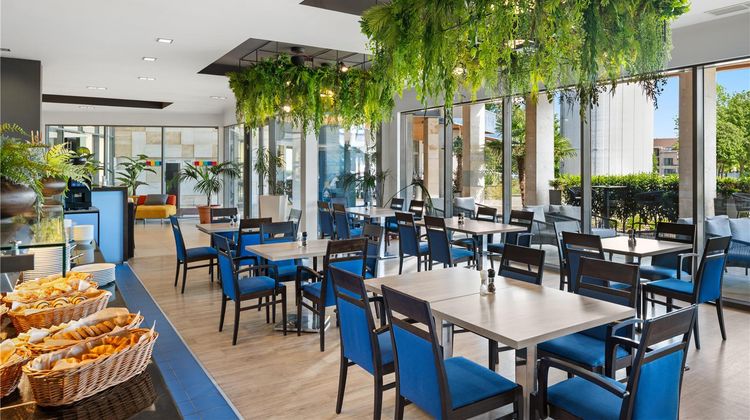 Park Inn by Radisson Sarvar Restaurant