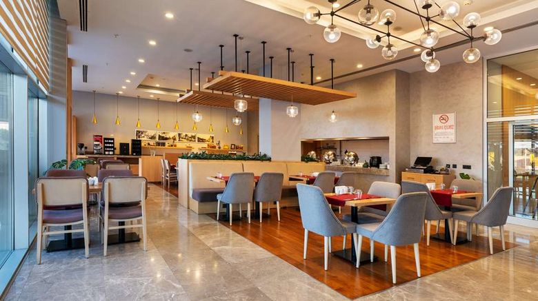 <b>Park Inn by Radisson Samsun Restaurant</b>. Images powered by <a href="https://iceportal.shijigroup.com/" title="IcePortal" target="_blank">IcePortal</a>.