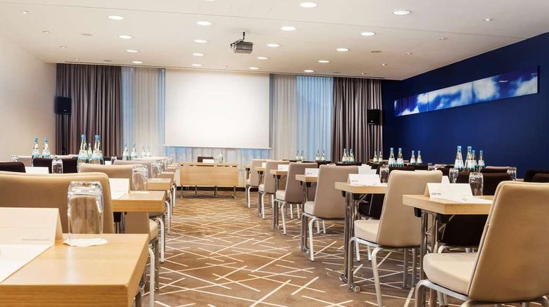 <b>Park Inn by Radisson Stuttgart Meeting</b>. Images powered by <a href="https://iceportal.shijigroup.com/" title="IcePortal" target="_blank">IcePortal</a>.