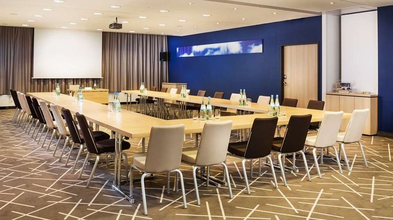 <b>Park Inn by Radisson Stuttgart Meeting</b>. Images powered by <a href="https://iceportal.shijigroup.com/" title="IcePortal" target="_blank">IcePortal</a>.