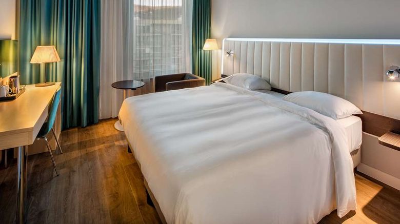 <b>Park Inn by Radisson Stuttgart Room</b>. Images powered by <a href="https://iceportal.shijigroup.com/" title="IcePortal" target="_blank">IcePortal</a>.
