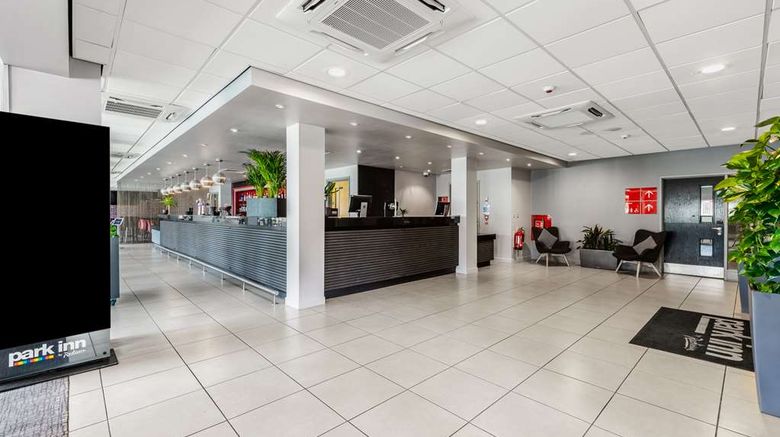 <b>Park Inn Peterborough Lobby</b>. Images powered by <a href="https://iceportal.shijigroup.com/" title="IcePortal" target="_blank">IcePortal</a>.
