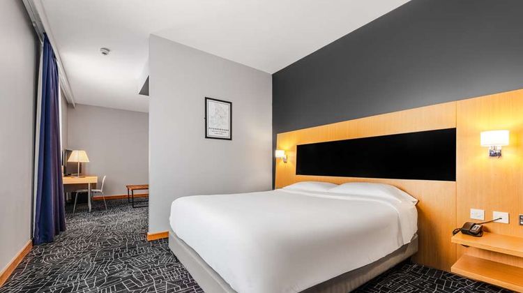 Park Inn Peterborough Suite
