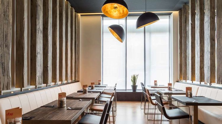 Park Inn by Radisson Leuven Restaurant