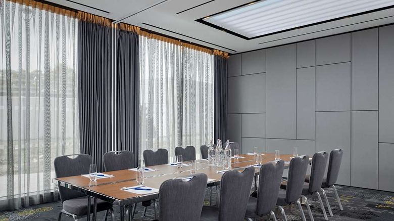 <b>Park Plaza London Park Royal Meeting</b>. Images powered by <a href="https://iceportal.shijigroup.com/" title="IcePortal" target="_blank">IcePortal</a>.