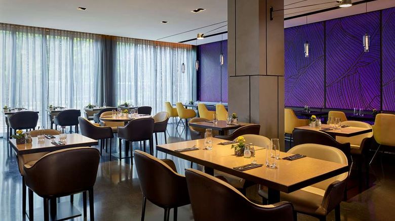 <b>Park Plaza London Park Royal Restaurant</b>. Images powered by <a href="https://iceportal.shijigroup.com/" title="IcePortal" target="_blank">IcePortal</a>.