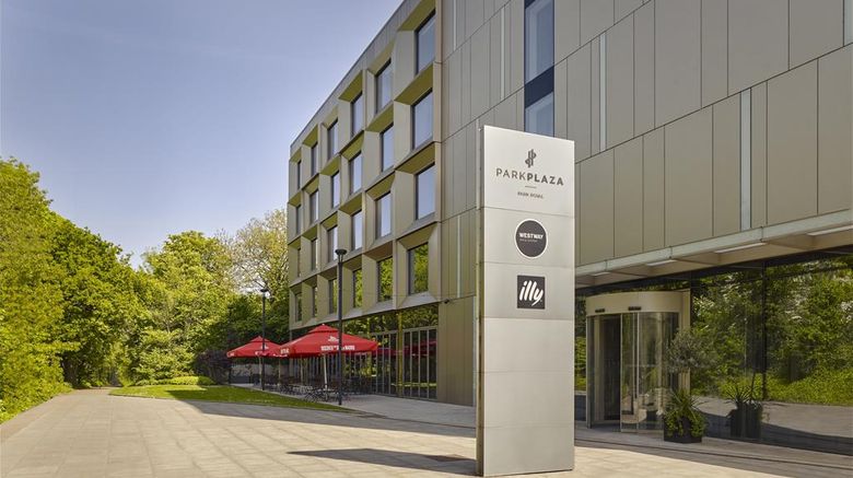 <b>Park Plaza London Park Royal Exterior</b>. Images powered by <a href="https://iceportal.shijigroup.com/" title="IcePortal" target="_blank">IcePortal</a>.