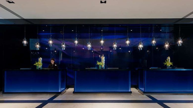 <b>Park Plaza Victoria London Lobby</b>. Images powered by <a href="https://iceportal.shijigroup.com/" title="IcePortal" target="_blank">IcePortal</a>.
