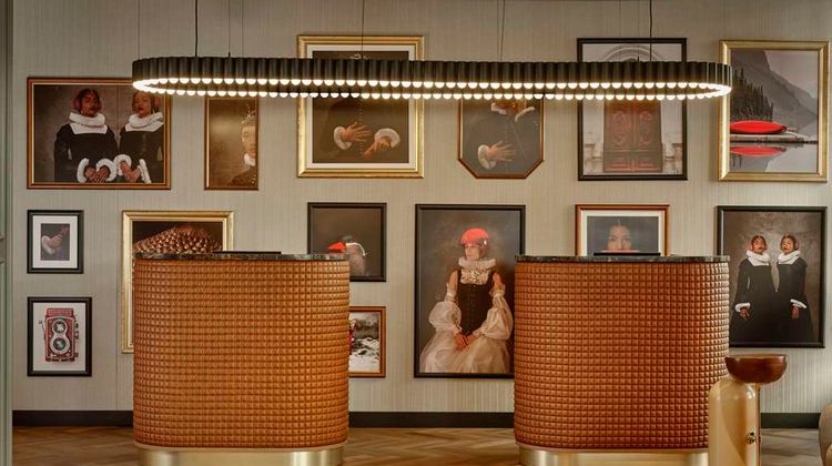 Radisson RED Berlin Kudamm Lobby