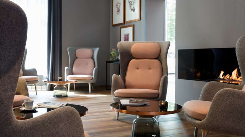 <b>art'otel berlin mitte, by Park Plaza Lobby</b>. Images powered by <a href="https://iceportal.shijigroup.com/" title="IcePortal" target="_blank">IcePortal</a>.