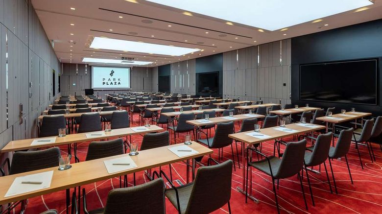 <b>Park Plaza Budapest Meeting</b>. Images powered by <a href="https://iceportal.shijigroup.com/" title="IcePortal" target="_blank">IcePortal</a>.