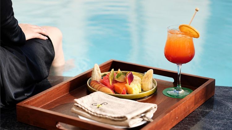 Park Plaza Zirakpur Pool